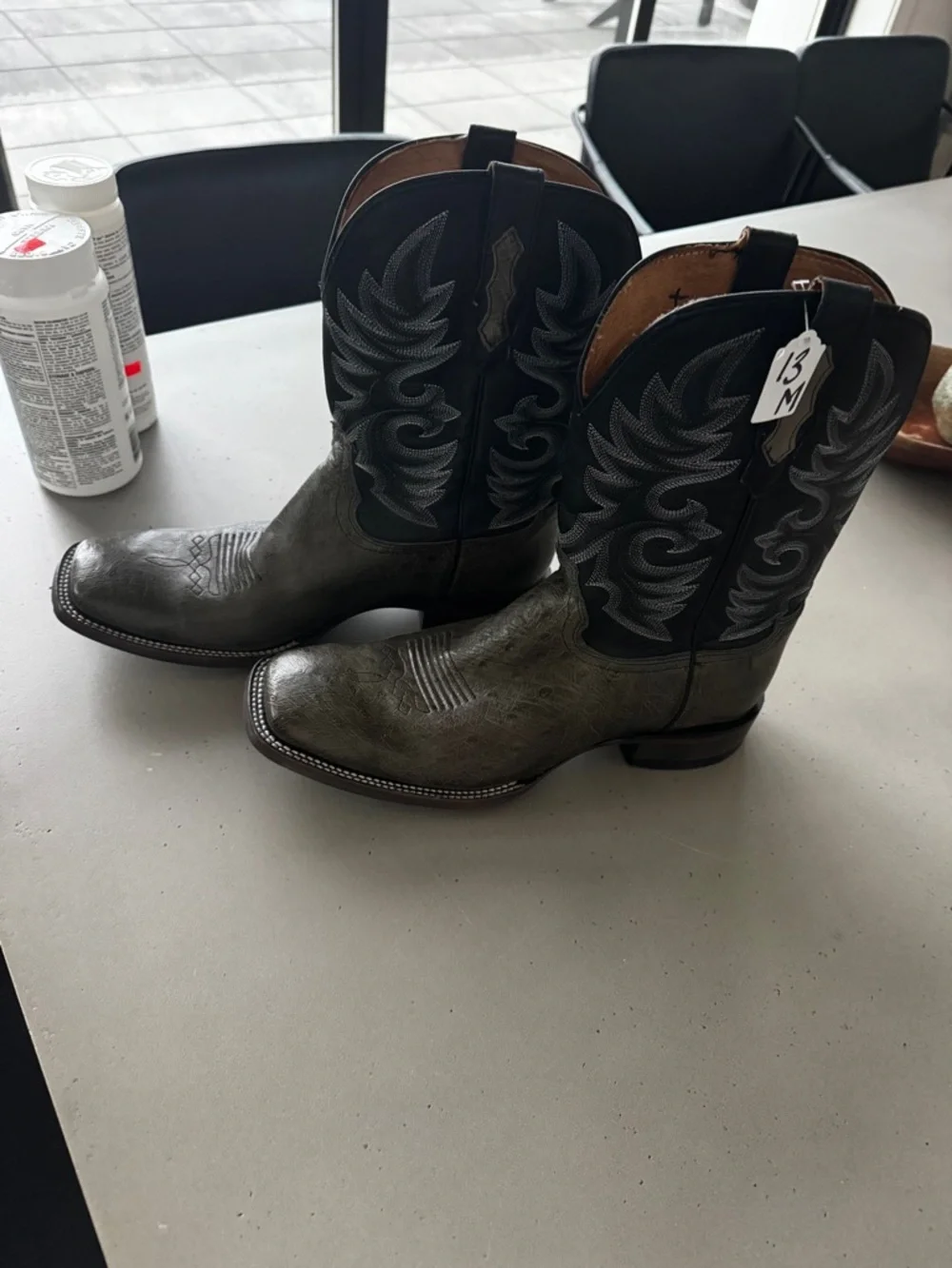 Men's Western Size 13 Pull-On Boots in Gray and Black - Picture 2 of 4